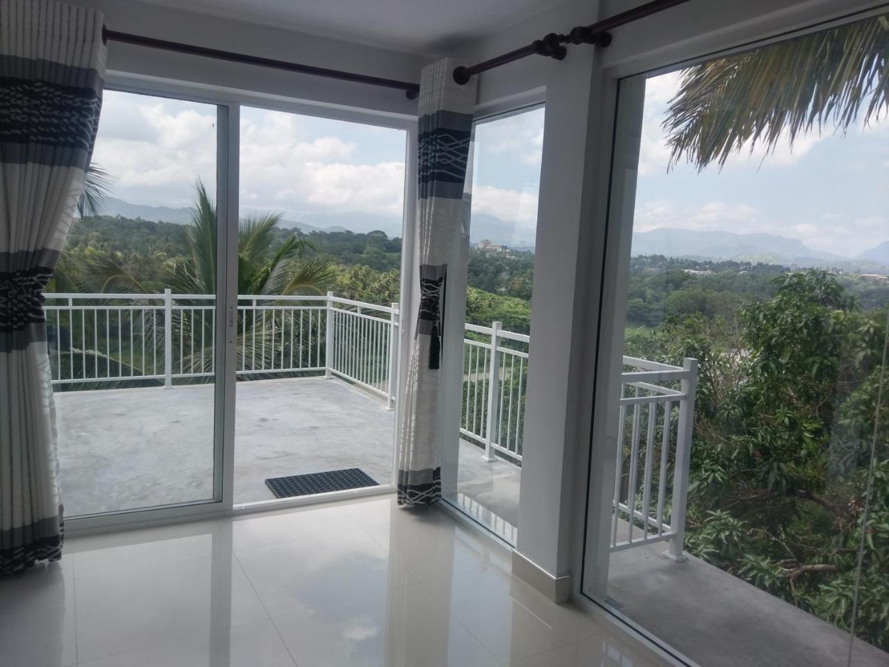 Mahaweli View Inn Kandy Kültér fotó