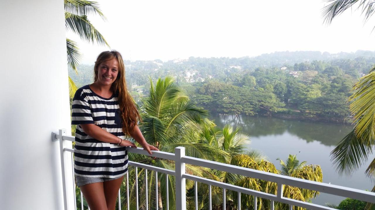 Mahaweli View Inn Kandy Kültér fotó
